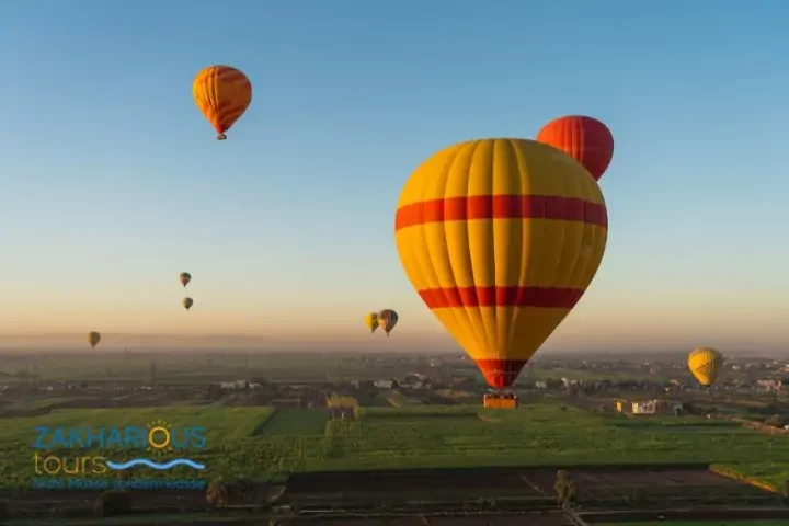 Hot air balloon tour at sunrise from Luxor