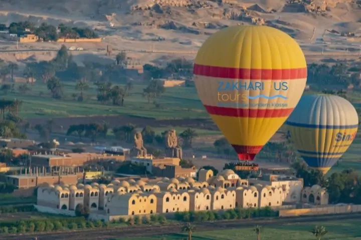 Hot air balloon tour at sunrise from Luxor