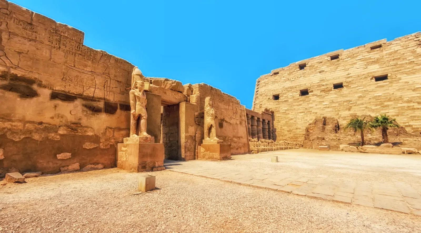 Day Trip from Hurghada to Luxor-Kings Valley by bus