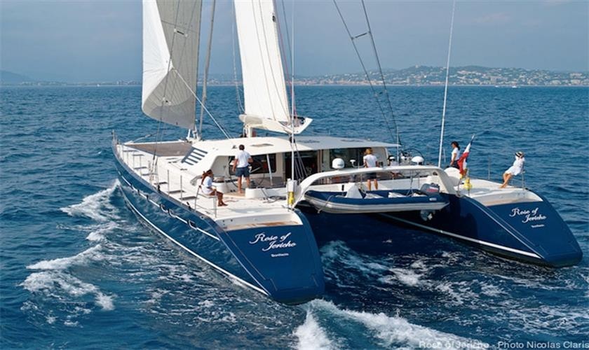 Ocean Diva catamaran tour in front of El Gouna from Hurghada