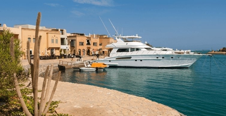 ab sahl hasheesh El Gouna Stadtrundfahrt-El Gouna Lagunenfahrt-Privater Ausflug el gouna Stadtrundfahrt