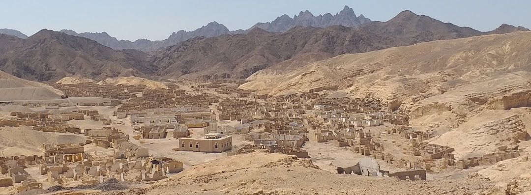 Ab Sahl Hasheesh: Privater Ausflug zur Ghost City mit dem Geländewagen