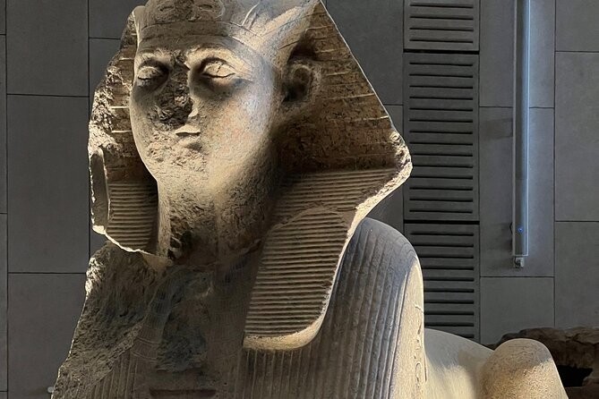 Hurghada: Kairo & Gizeh Grand Egyptian Museum Ganztagestour mit dem Flugzeug