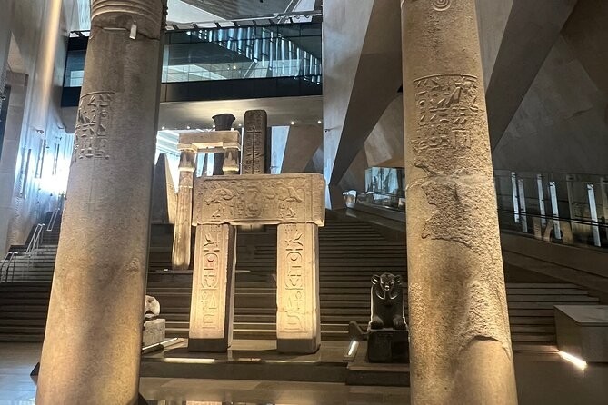 Hurghada: Kairo & Gizeh Grand Egyptian Museum Ganztagestour mit dem Flugzeug
