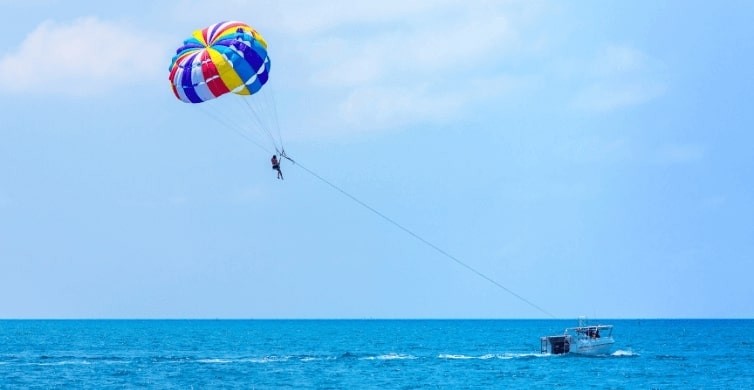 Hurghada: Parasailing-Erlebnis