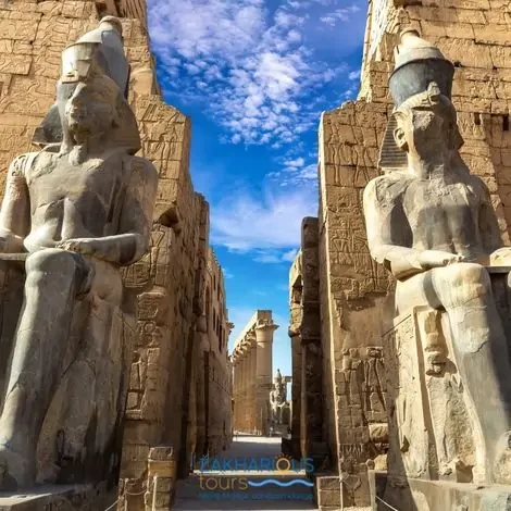 Luxor by Night ab Hurghada mit Übernachtung und Deutschsprachigen Guide
