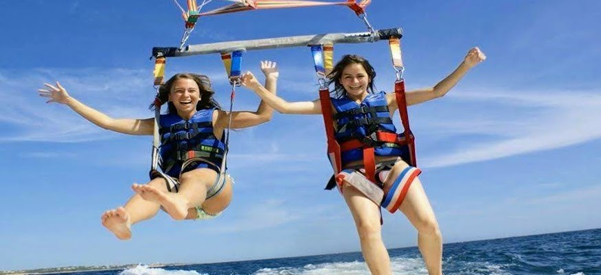 Hurghada Parasailing-Paragliding Ausflug Paragliding  hurghada pararasiling in Hurghada das rote meer