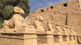 Privater Ausflug von Sahl Hasheesh & Makadi Bay nach Luxor, Ausflug nach Luxor Tal der Könige ab Sahl hasheesh, Makad Bay, karnak tempel, tour nach luxor, Obelisken,  amoun, Gott,  Götter,  alte Ägypter,  Pharaonen,  Monumente, könige, Säulenhalle,  heili