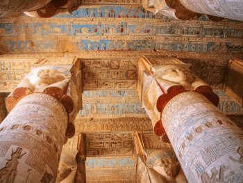 Memnon kolossal im Theben West